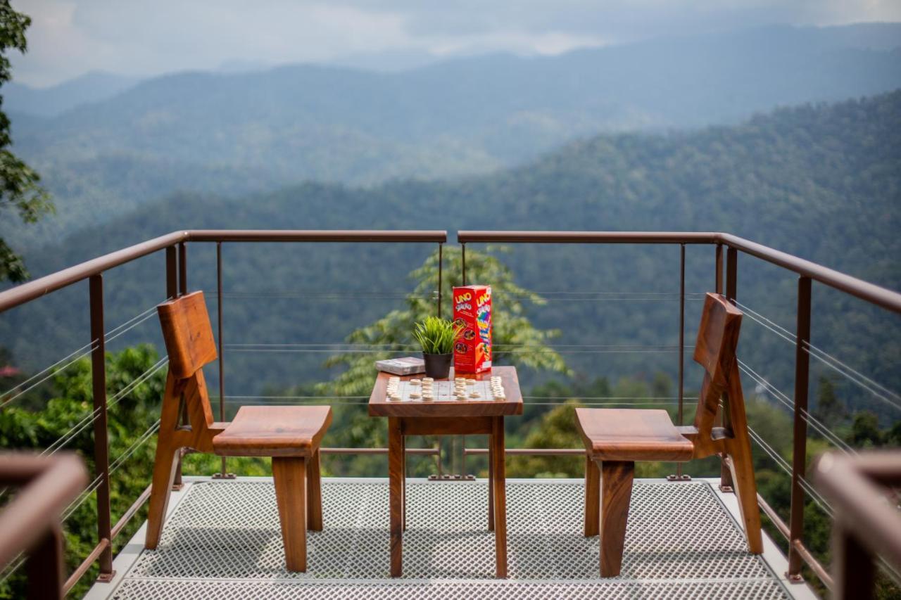 Red House The Garden Stay In Bukit Tinggi By Play Bentong Eksteriør bilde