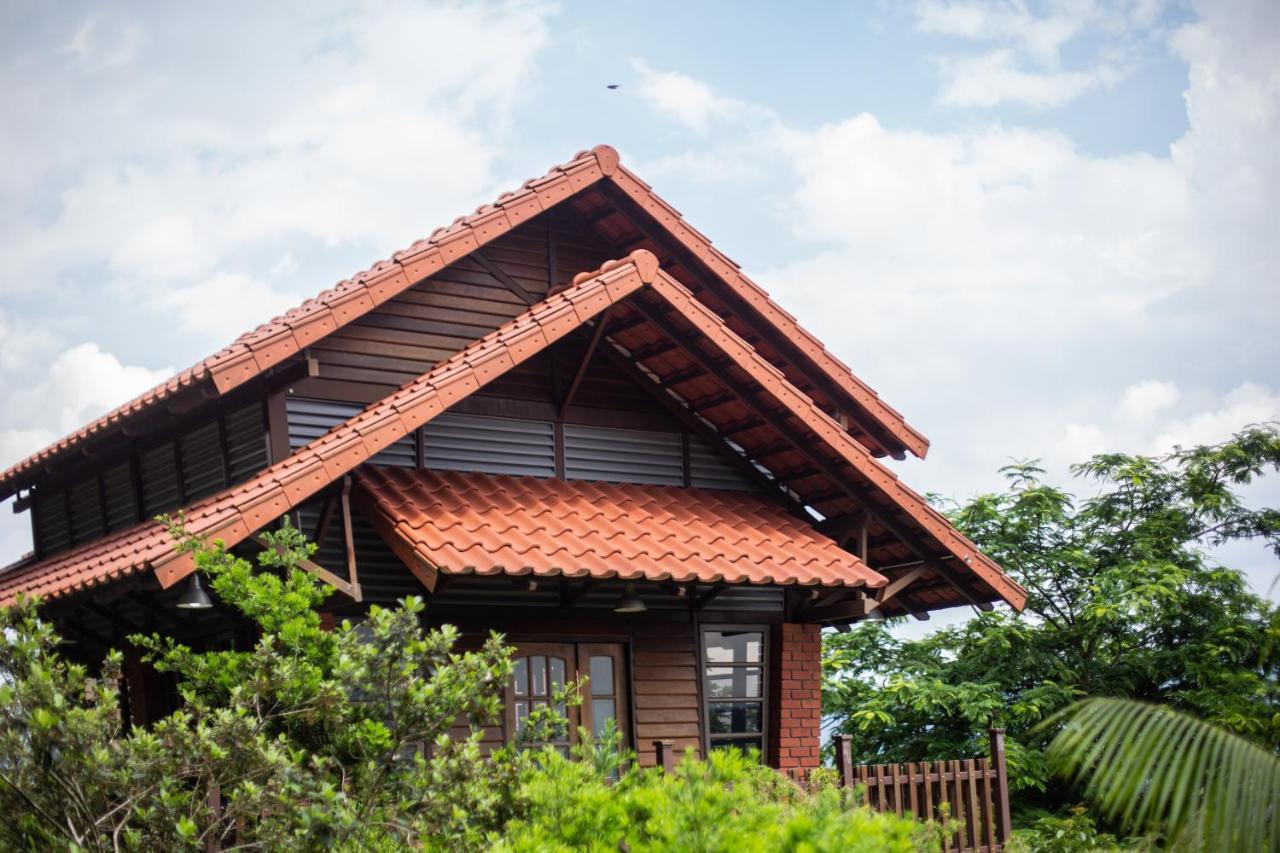 Red House The Garden Stay In Bukit Tinggi By Play Bentong Eksteriør bilde