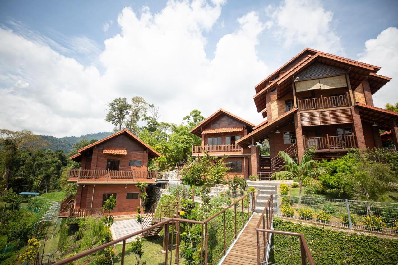 Red House The Garden Stay In Bukit Tinggi By Play Bentong Eksteriør bilde