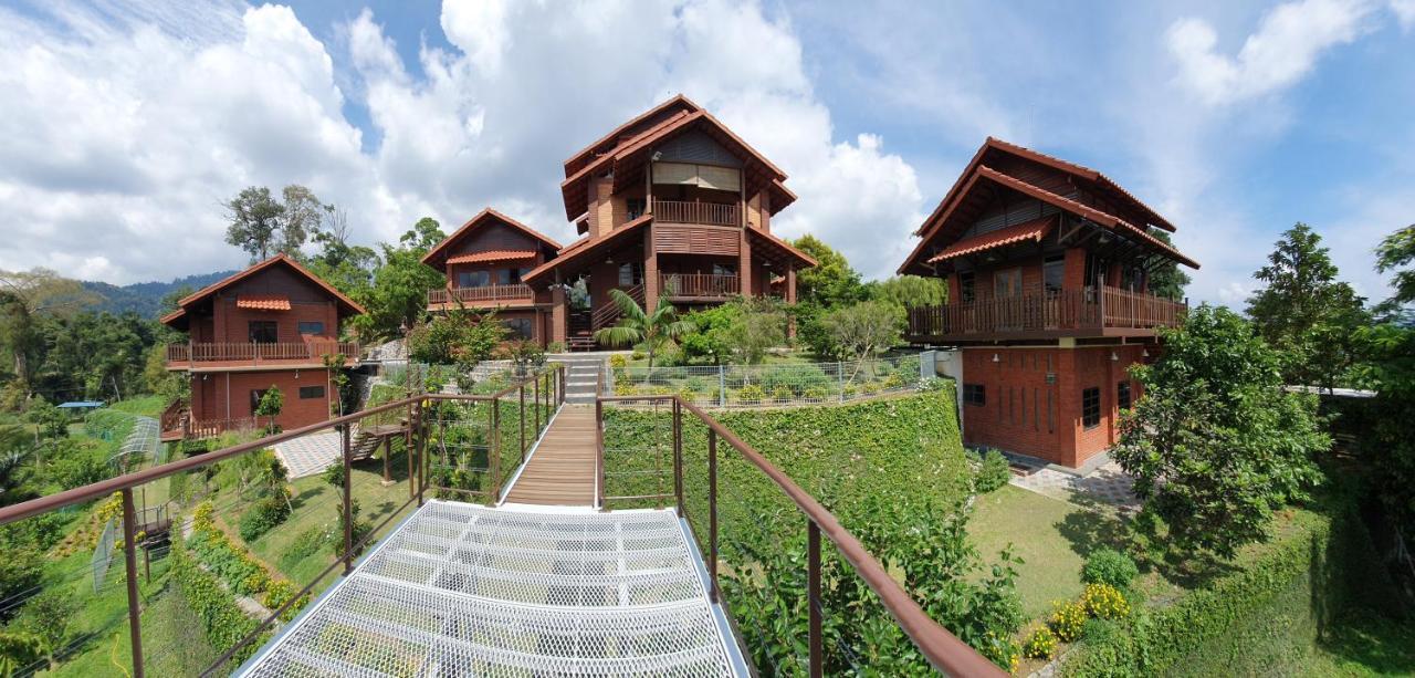 Red House The Garden Stay In Bukit Tinggi By Play Bentong Eksteriør bilde